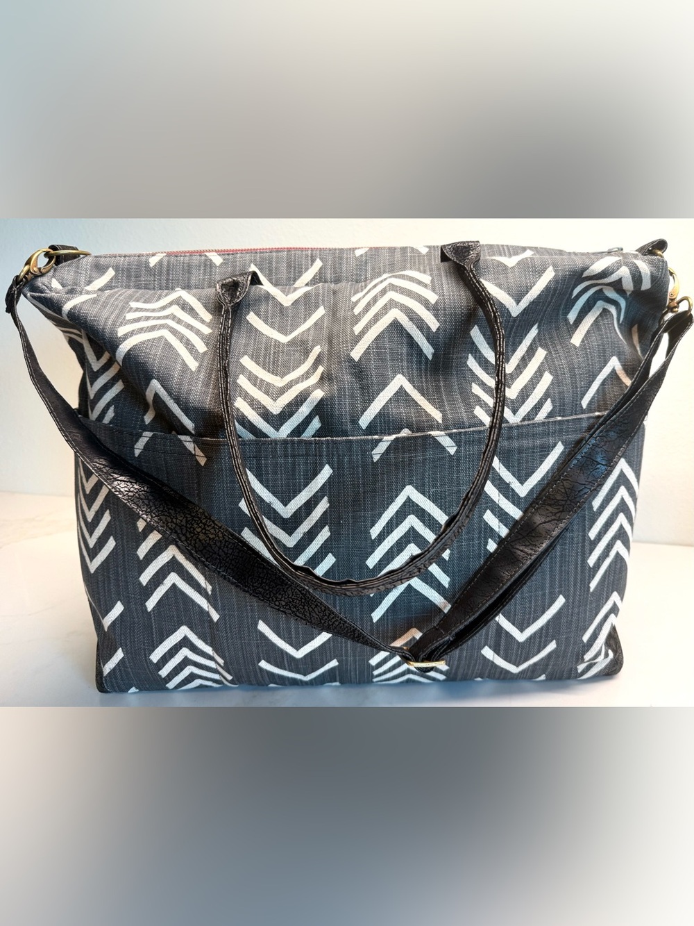 Rebekah Scott Elizabeth Weekender Travel Bag Black Spearhead & Silence Lining